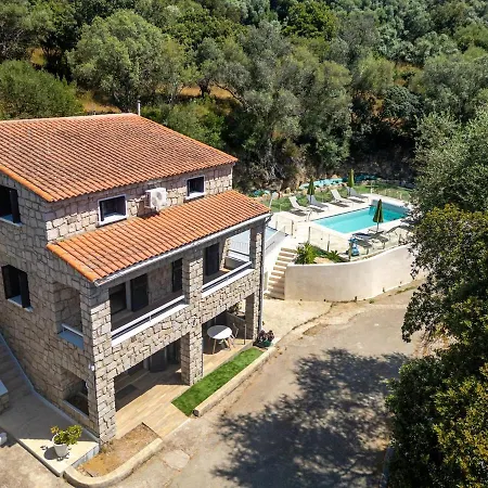 Cozy With Pool Appartamento *