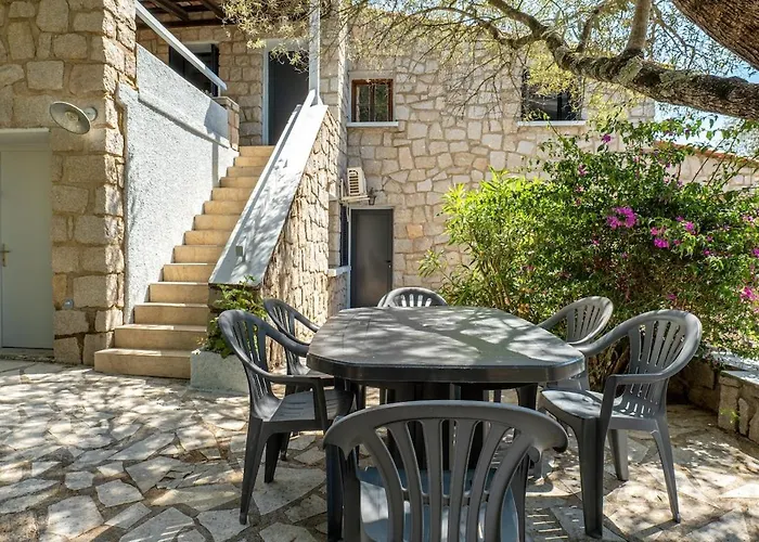 Cozy With Pool Appartement