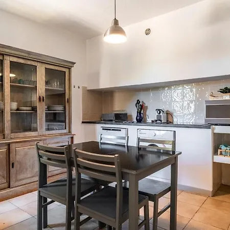 Apartment Cozy With Pool