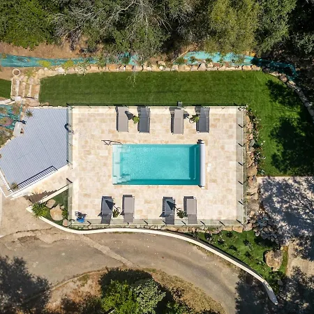 Cozy With Pool *