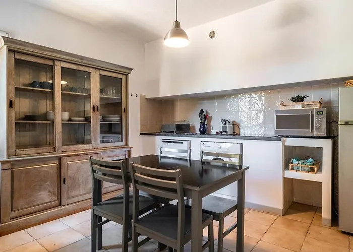 公寓 Cozy With Pool